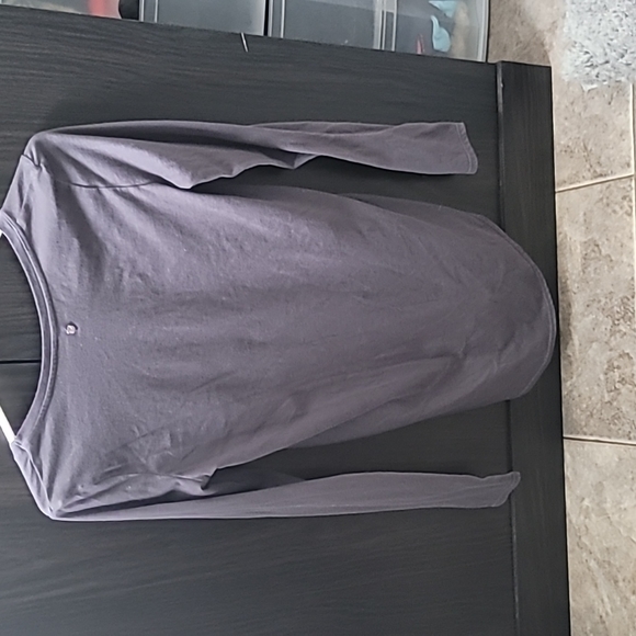 Gray long sleeve comfy top - Picture 2 of 4